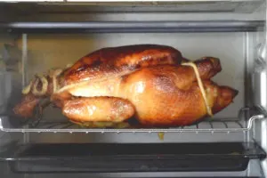 Roasting Chinese chicken