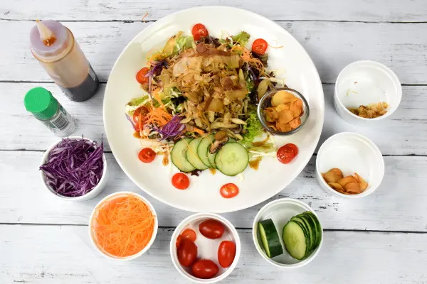 Japanese salad with mushroom