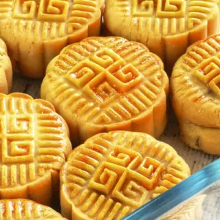 mooncake recipe featured image