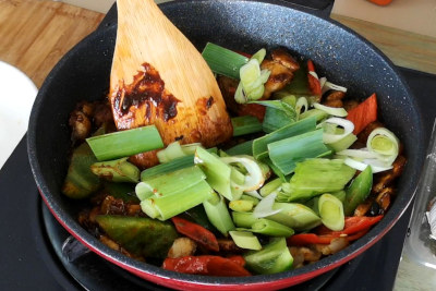 twice-cooked pork - add vegetables