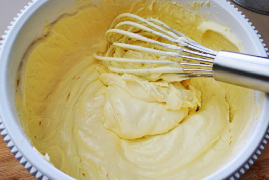 The ideal texture of the batter for themarble cake.