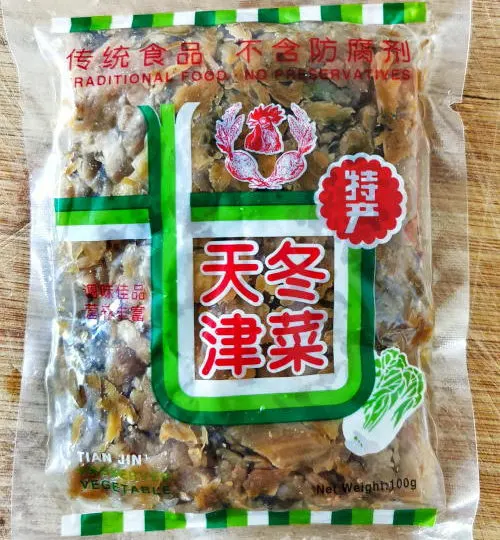 The words 天津冬菜 on the packaging means Tianjin preserved vegetables. Besides that, it is also called Tianjin winter vegetables, ‘tung tsai 冬菜, or Tianjin preserved cabbage. It is a type of pickled Chinese cabbage originating in Tianjin, China. It is also suitable for stir-fries, stewed dishes, and topping to flavor soups.