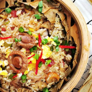 Lotus leaf rice featured image