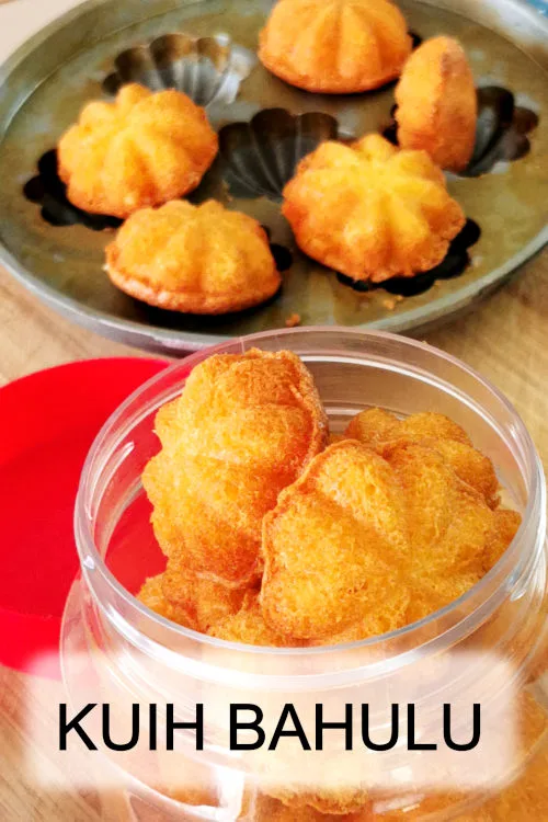 Kuih bahulu is the traditional mini sponge cake from Malaysia. Also call ji dan gao in Chinese. This recipe only involves 5 ingredients.