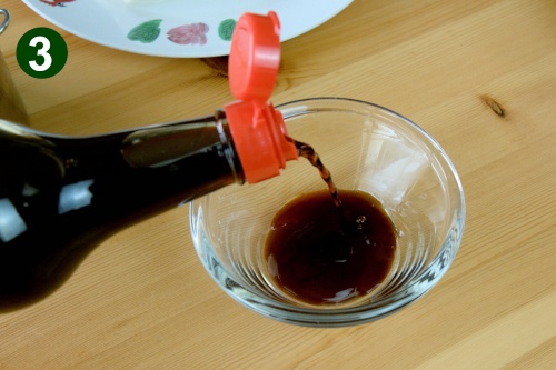 (Prepare the sauce for the tofu)