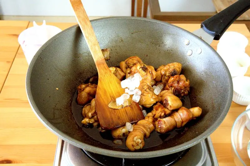 season the three cups chicken, then simmer for 20 minutes