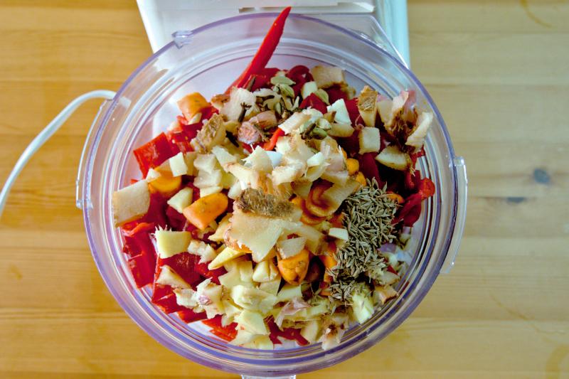 Blend the spices using an electric blender