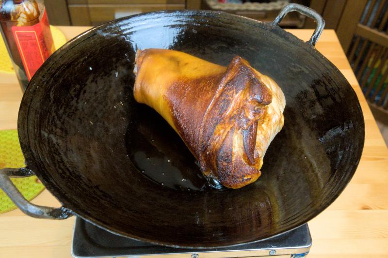 deeo fried the pork knuckle