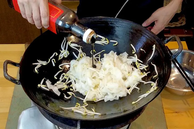 sesaone the beef hor fun