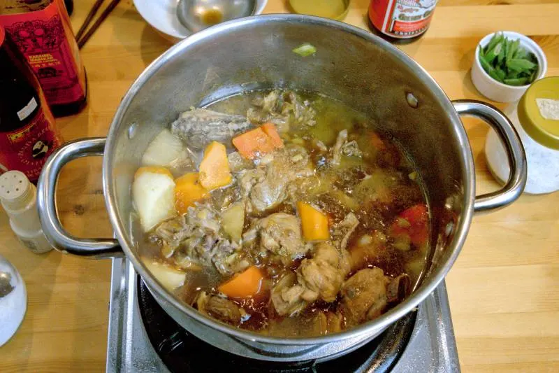 prepare the on-pot chicken stew
