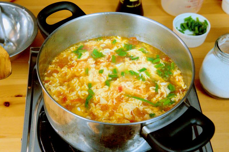 create the egg drops for the soup