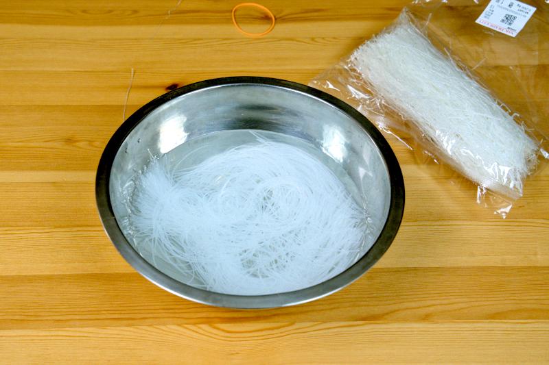Cabbage Glass Noodles Stir-Fry, soak the glass noodles