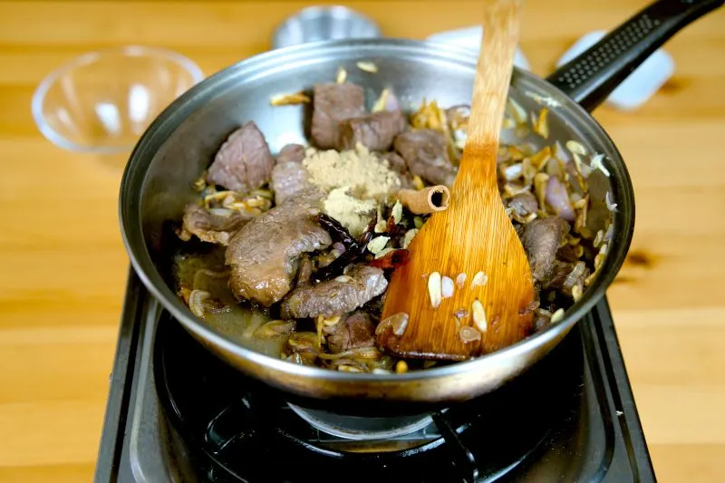 cooking daging masak kicap