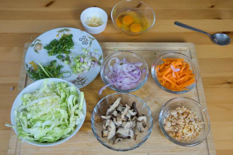 Ingredients for the glass noodle stir fry