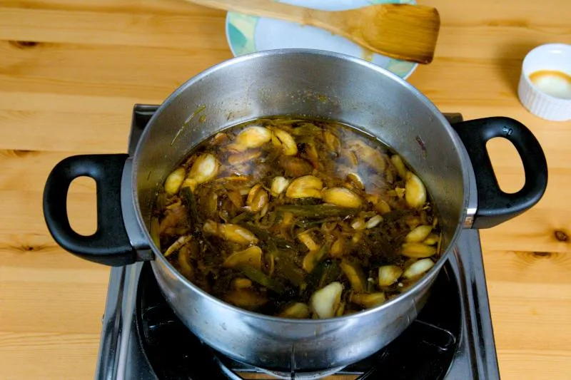 simmer the sauce for 15 minutes