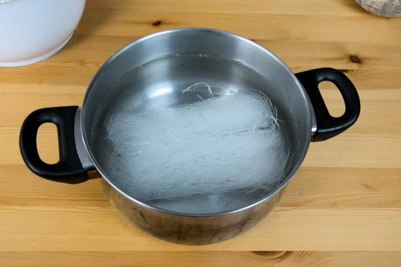 soak the glass noodles