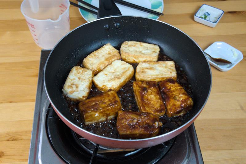Coat the tofu thoroughly with the Char Siu sauce.