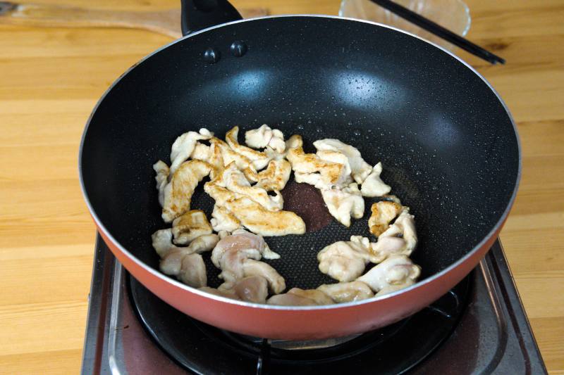 Stir fry the chicken