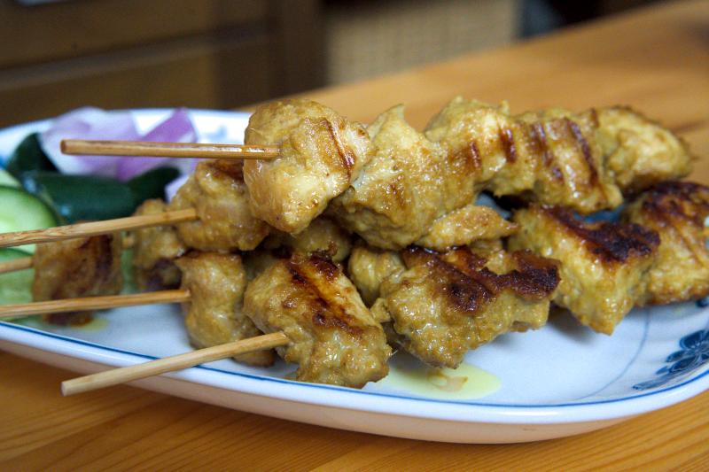 chicken satay with peanut sauce

