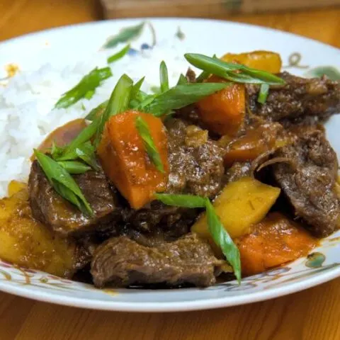 Beef stew with potatoes image (13)